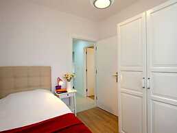 The Room Hotel & Apartments