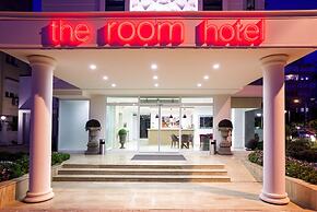 The Room Hotel & Apartments