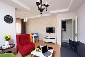 The Room Hotel & Apartments