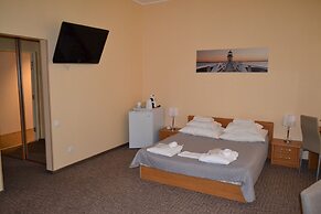 Hotel Yes