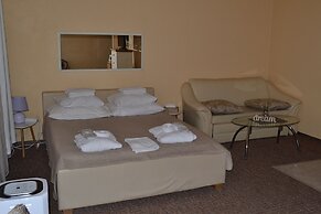 Hotel Yes