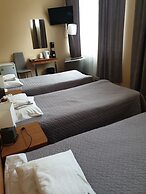 Hotel Yes