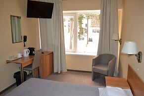 Hotel Yes