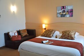 BRIT HOTEL CHATEAUDUN