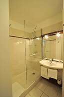BRIT HOTEL CHATEAUDUN