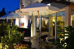 BRIT HOTEL CHATEAUDUN