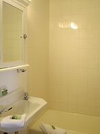 Chipman Hill Suites on Sydney
