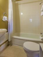 Chipman Hill Suites on Sydney