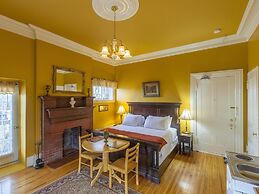 Chipman Hill Suites on Sydney