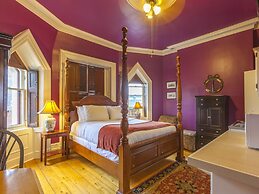 Chipman Hill Suites on Sydney