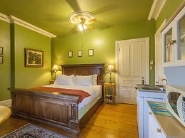 Chipman Hill Suites on Sydney