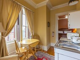 Chipman Hill Suites on Sydney