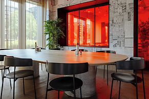 Crowne Plaza Amsterdam South by IHG