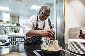 Crowne Plaza Amsterdam South by IHG