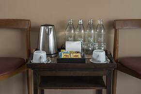 Feung Nakorn Balcony Rooms and Cafe