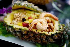 Feung Nakorn Balcony Rooms and Cafe