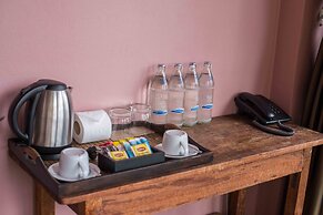 Feung Nakorn Balcony Rooms and Cafe