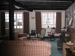 The Horseshoe Guesthouse
