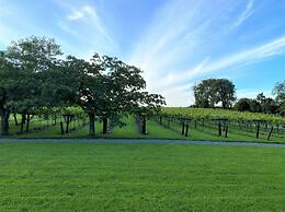 Jabajak Vineyard Restaurant With Rooms