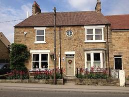 Moor End Bed and Breakfast