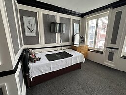 The Barrington Guest House Hotel