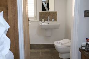 The Barrington Guest House Hotel