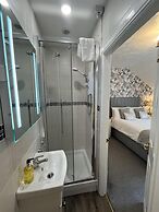 Bryn Derwen Guest House