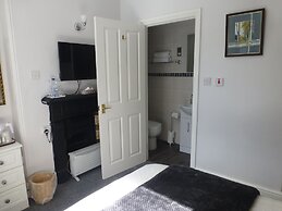 Bryn Derwen Guest House