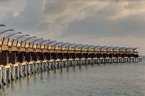 Cinnamon Hakuraa Huraa Maldives