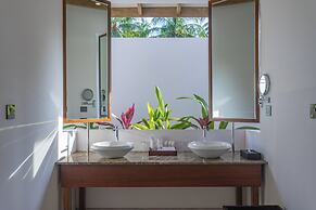 Cinnamon Hakuraa Huraa Maldives