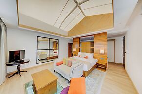 Cinnamon Hakuraa Huraa Maldives