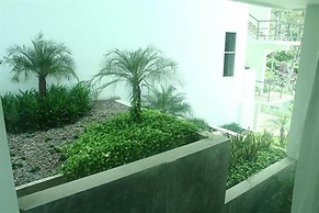 The Baycliff Residence