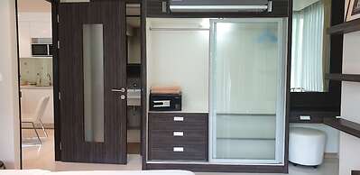 The Baycliff Residence