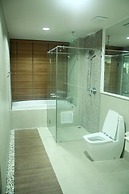 The Baycliff Residence