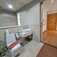 The Baycliff Residence