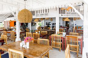 Bay Beach Resort