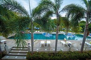 Bay Beach Resort