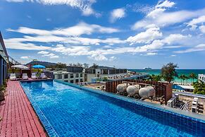 7Q Patong Beach Hotel
