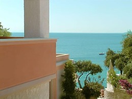 Glyfa Apartments