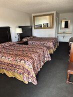 Glen Rose Inn and Suites