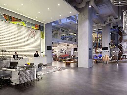 Pullman Jakarta Central Park