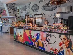 Pullman Jakarta Central Park