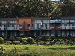 Cosy Corner Seaview Apartments