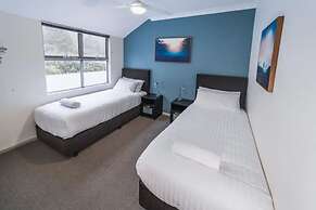 Cosy Corner Seaview Apartments