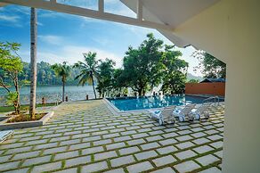 Fragrant Nature Backwater Resort & Ayurveda Spa
