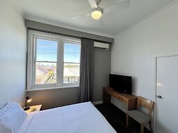 The Sunnyside Tavern, Broadmeadow