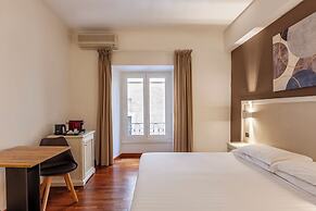 Inn Rome Rooms & Suites