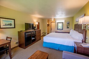 Parkwood Lodge - Door County