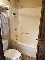 Parkwood Lodge - Door County