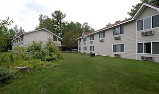 Parkwood Lodge - Door County